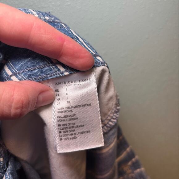 AE Striped Paperbag High Waisted Soft Shorts Tie Belt Blue White Size 6 - Picture 7 of 8